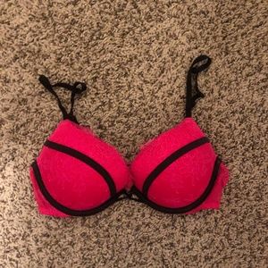 VS pushup bra